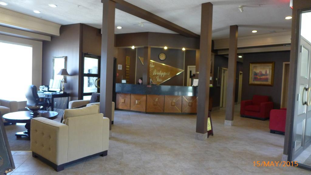 The Bridgeport Inn Fort Mcmurray Exterior foto