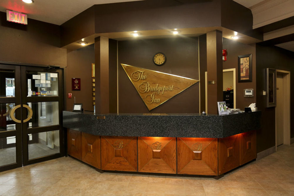 The Bridgeport Inn Fort Mcmurray Exterior foto